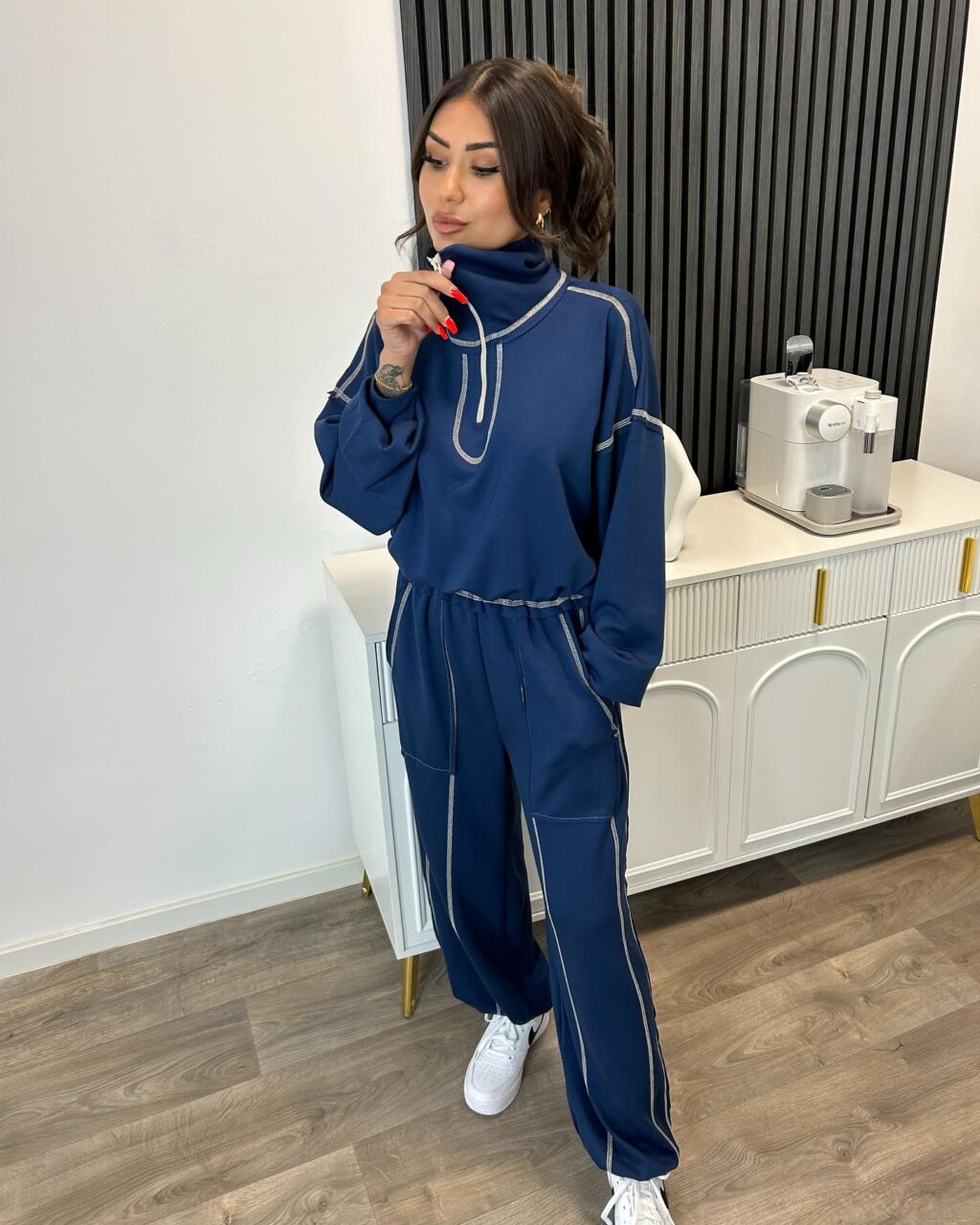 Instagram post from diveca.de. This post is in position 0.